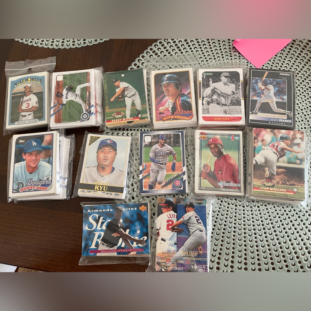 576 baseball card lot